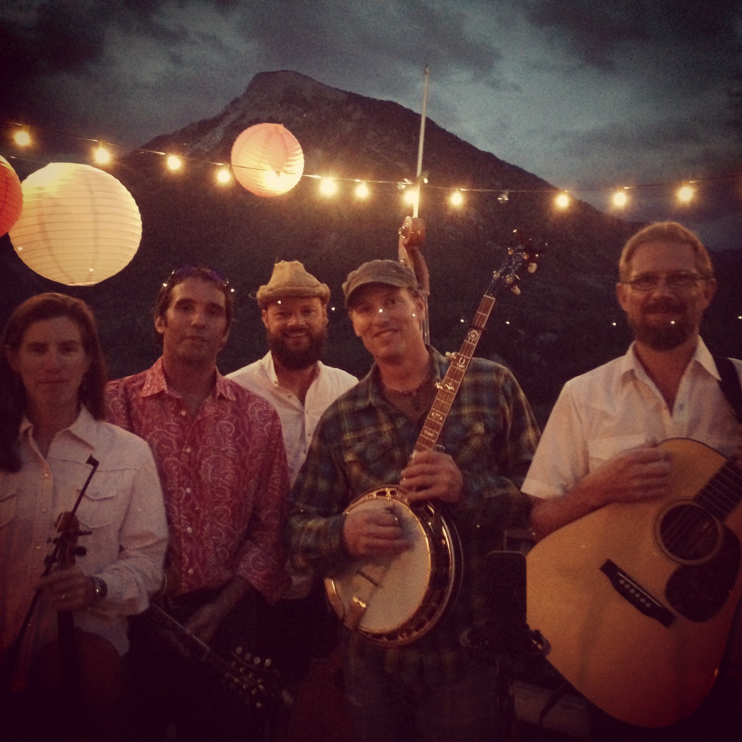 HELL ROARING STRING BAND